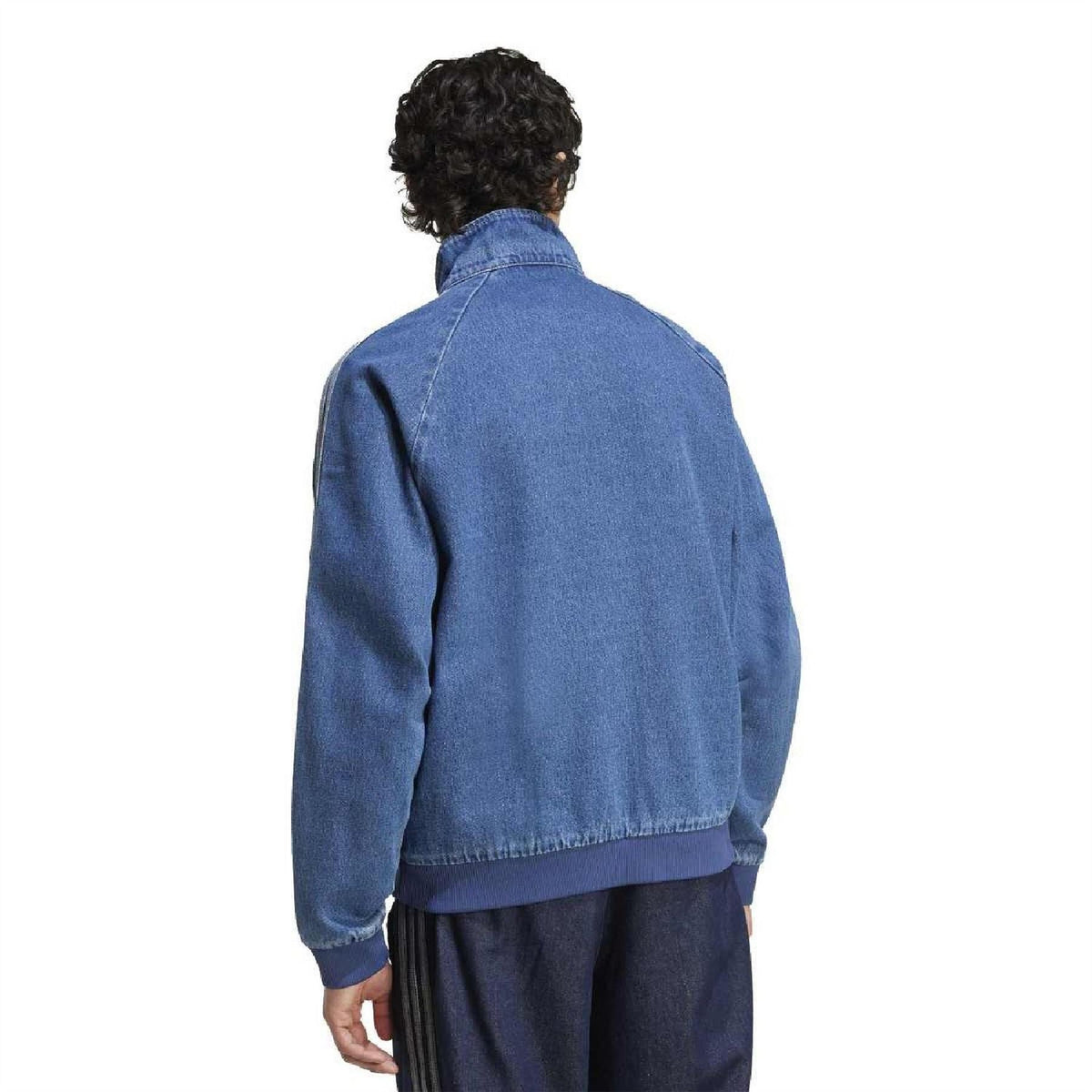 adidas Originals Adicolor high neck raglan sleeve athletic top, close-up of the sporty tracksuit top with contrasting sleeves