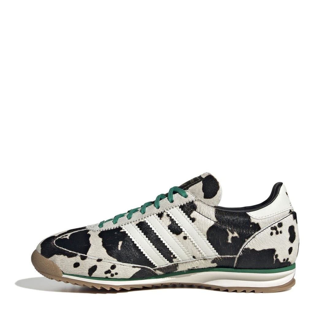 adidas Originals Sl72 shoes in classic white and navy with retro design and lace-up closure, lightweight casual footwear
