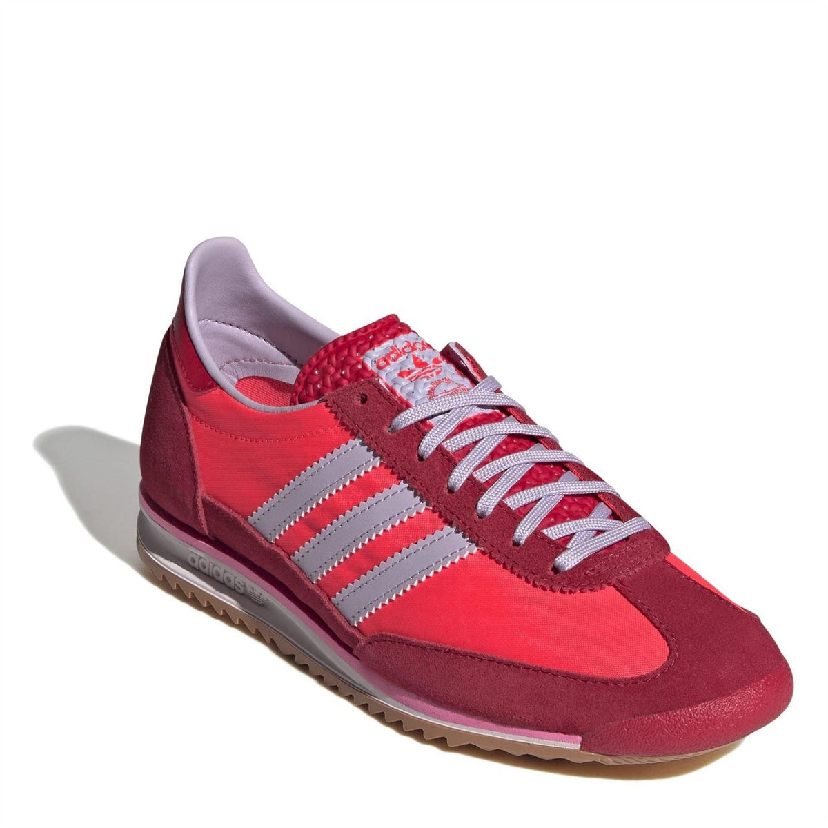 adidas Originals Sl72 shoes, classic white footwear with navy accents, casual sneakers for everyday wear