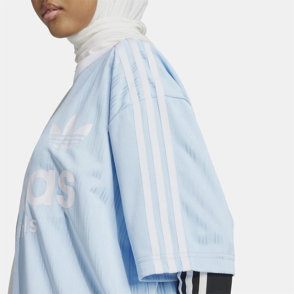 adidas Originals T-shirt in white with classic logo, casual tops for everyday wear, front view showing neckline and logo detail